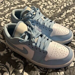 Women’s air Jordan 1 low